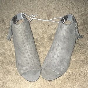 BNWOT Girls Justice Shoes